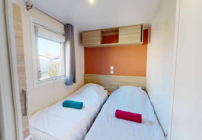 Mobile home à Saint-Hilaire-de-Riez - Mobil home avec piscine chauffée Mobile home à Saint-Hilaire-de-Riez - Mobil home avec piscine chauffée