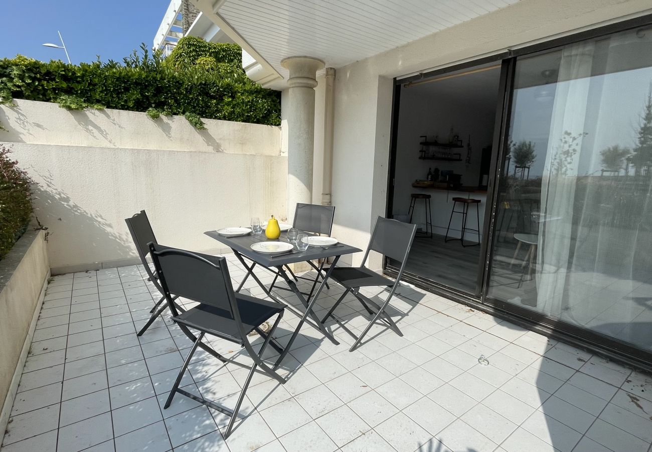 Appartement à Saint-Gilles-Croix-de-Vie - Port Terrasse face à la Mer