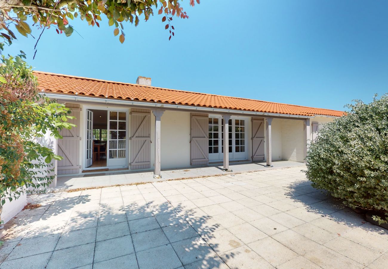 Maison à Bretignolles-sur-Mer - Villa des Vagues avec Jacuzzi