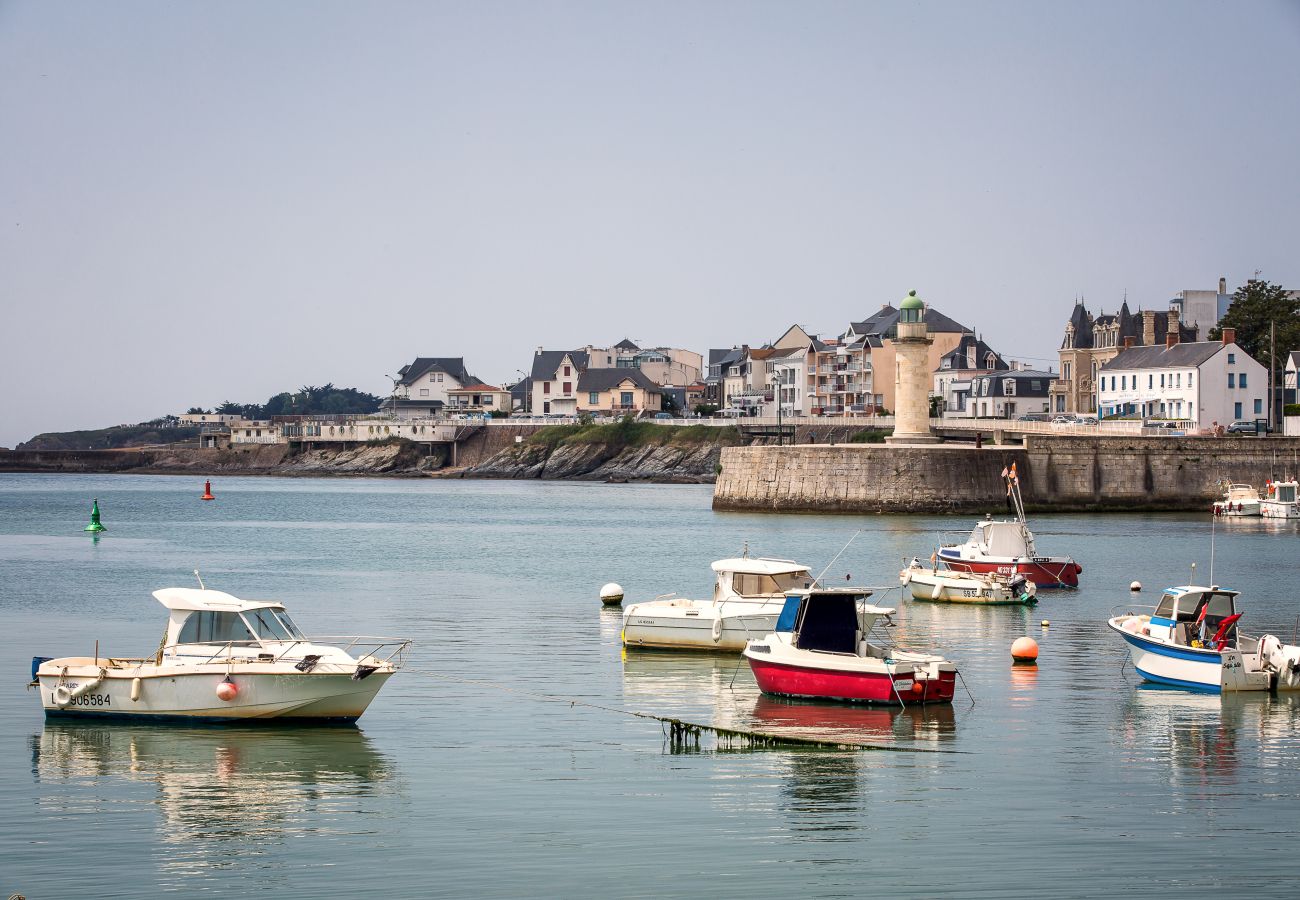 Appartement à Saint-Gilles-Croix-de-Vie - Le Phare du Port avec balcon