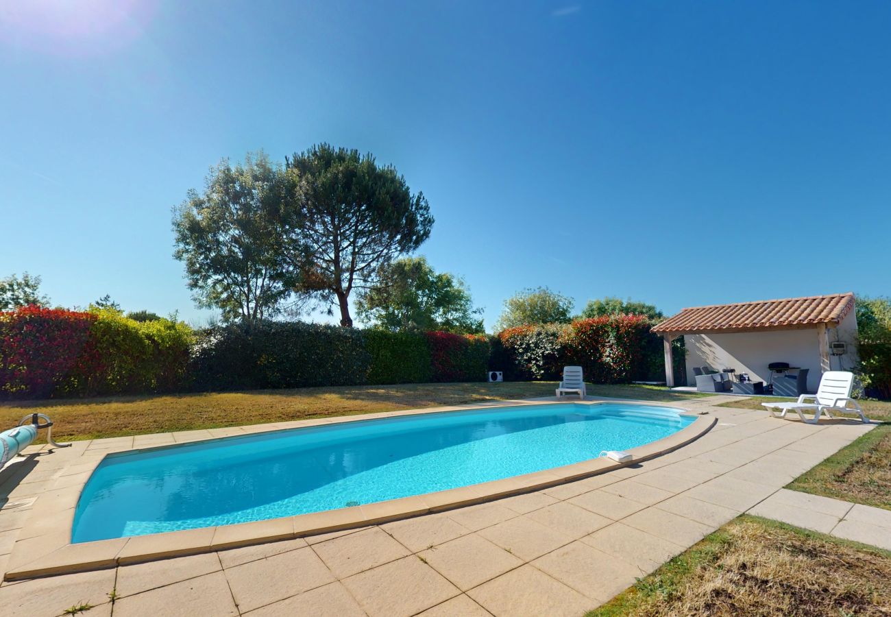 Villa à L´Aiguillon-sur-Vie - Villa Terre et Mer avec piscine privée