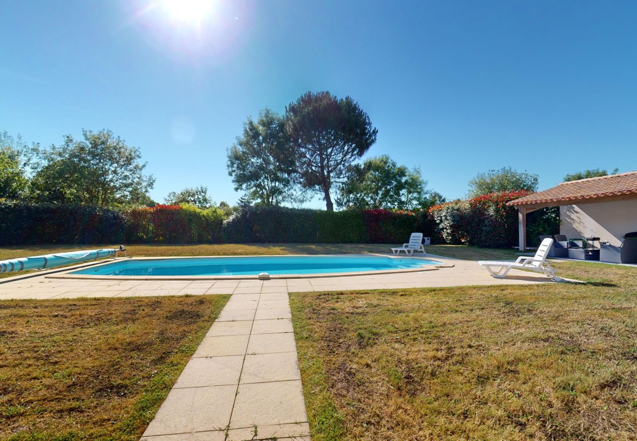 Villa à L´Aiguillon-sur-Vie - Villa Terre et Mer avec piscine privée