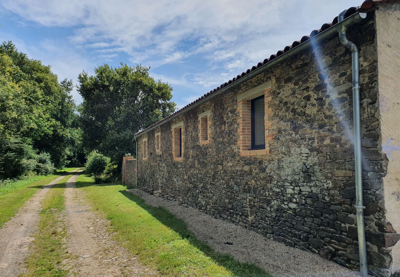 Maison à Saint-Julien-des-Landes - La Grange des Fragons