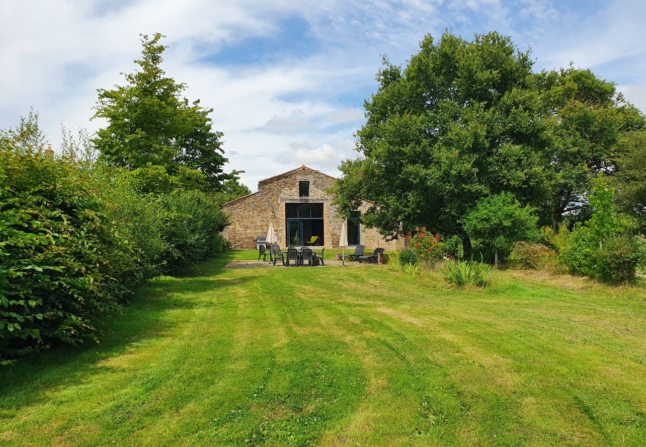 Maison à Saint-Julien-des-Landes - La Grange des Fragons