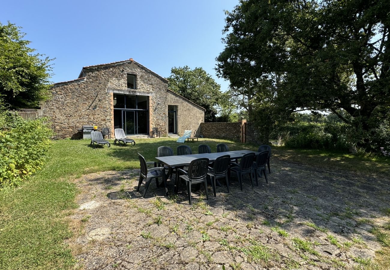 Maison à Saint-Julien-des-Landes - La Grange des Fragons