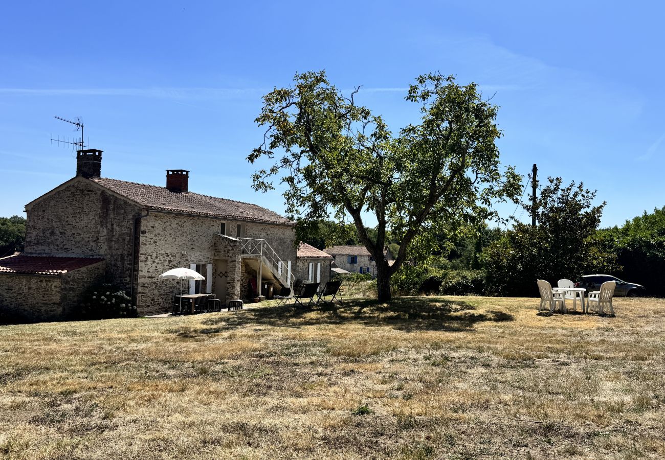Maison à Saint-Julien-des-Landes - Gite La Dodinière 6 personnes