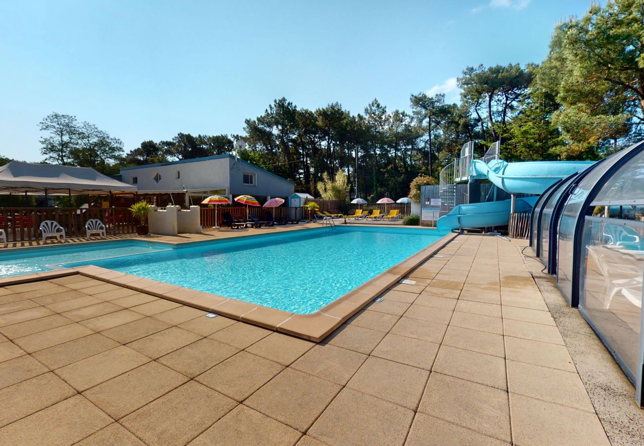 Mobile home à Saint-Jean-de-Monts - Azur Océan avec terrasse