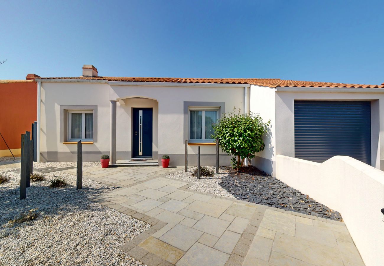 Maison à Saint-Gilles-Croix-de-Vie - Palm'Cornue avec piscine chauffée