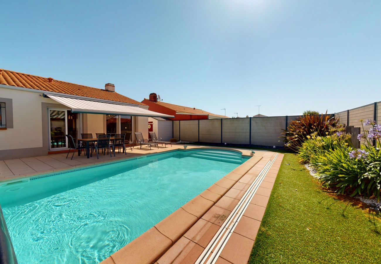 Maison à Saint-Gilles-Croix-de-Vie - Palm'Cornue avec piscine chauffée