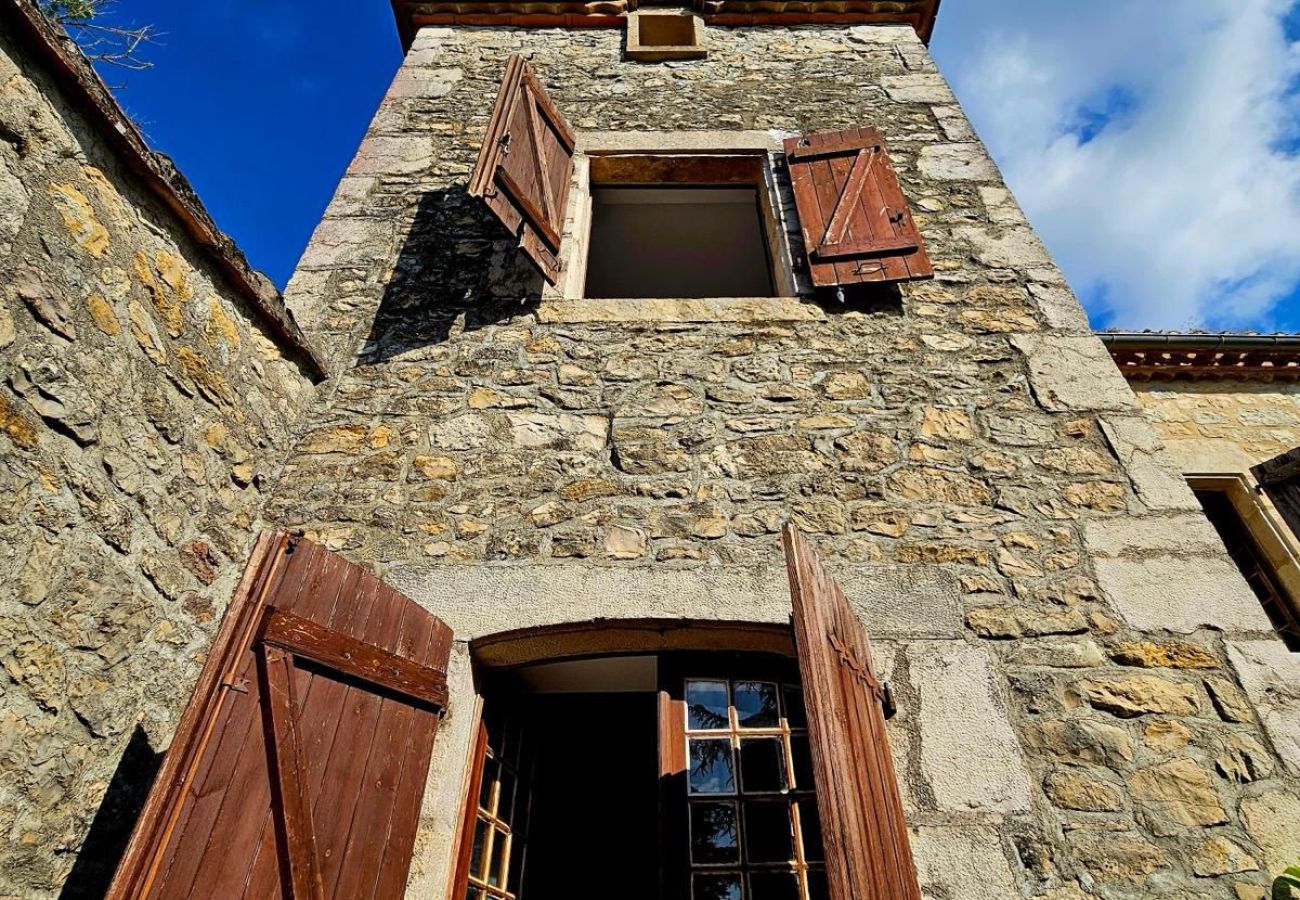Villa à Saint-Vincent-Rive-d'Olt - Villa Les Roques