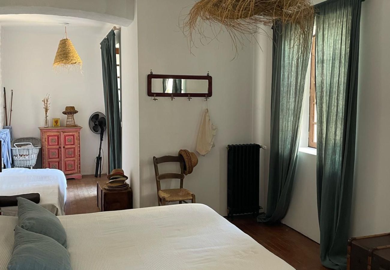 Villa à Saint-Vincent-Rive-d'Olt - Villa Les Roques
