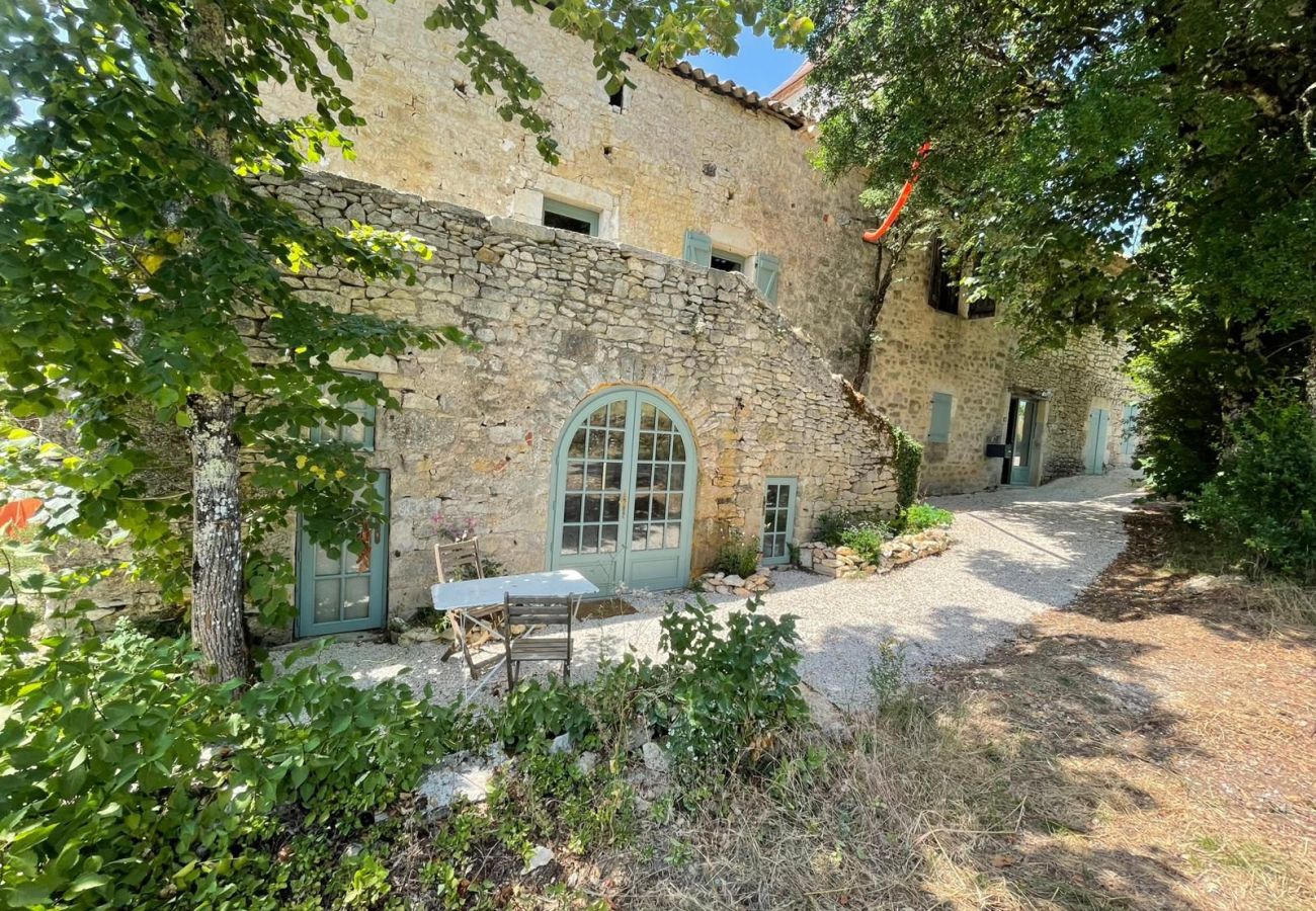 Villa à Saint-Vincent-Rive-d'Olt - Villa Les Roques
