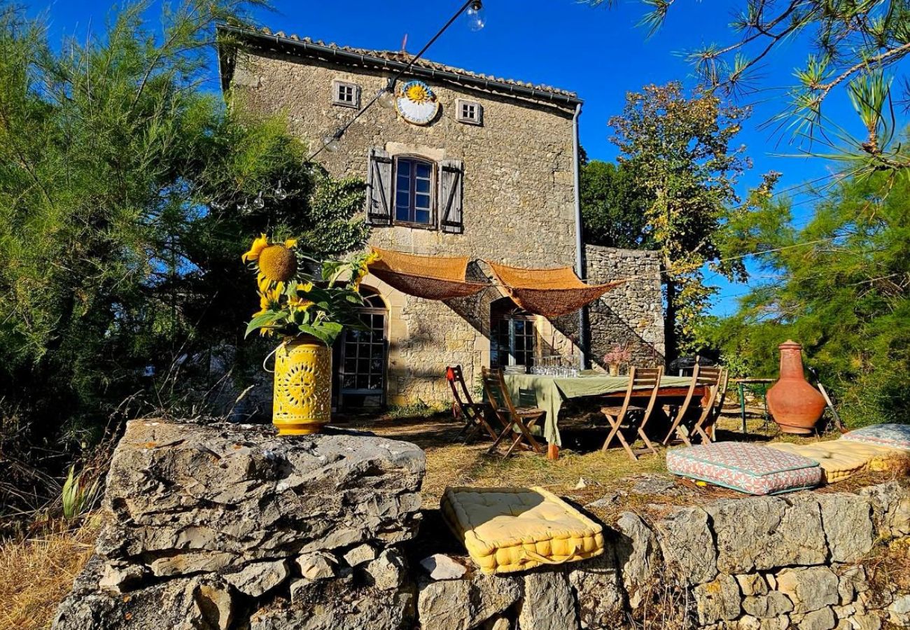 Villa à Saint-Vincent-Rive-d'Olt - Villa Les Roques