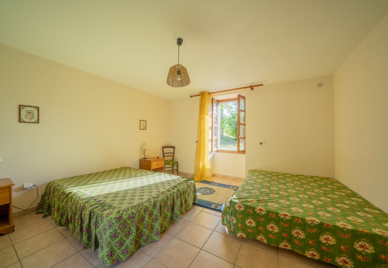 Maison à Cénevières - L'Oustal de la Rivière à 4km de Saint-Cirq-Lapopie