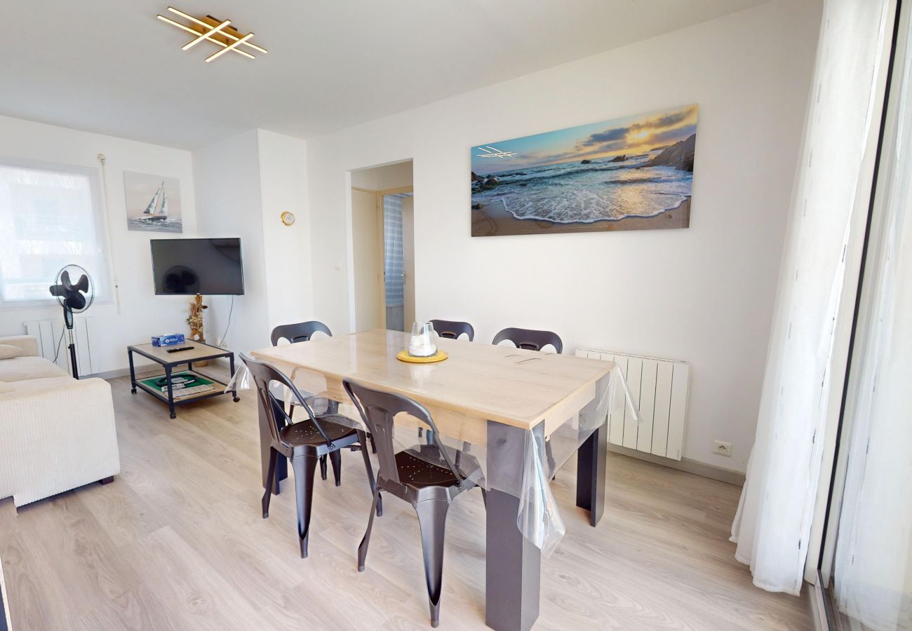Appartement à Saint-Hilaire-de-Riez - Hublot de la Place - Centre Sion, Plage à Pied