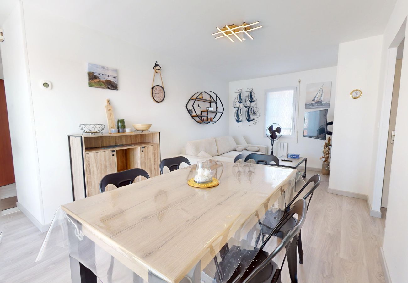 Appartement à Saint-Hilaire-de-Riez - Hublot de la Place - Centre Sion, Plage à Pied