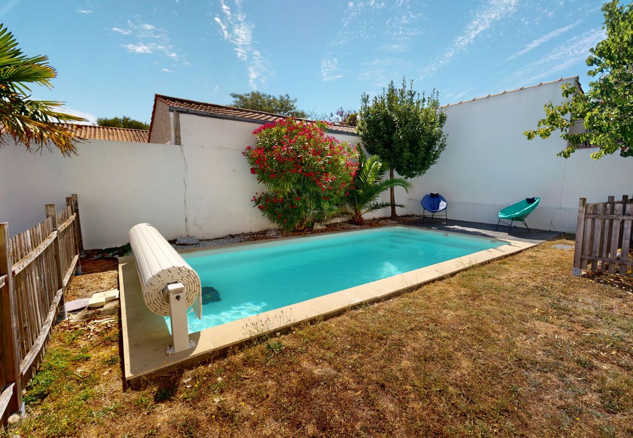 Villa à Saint-Gilles-Croix-de-Vie - Villa Estran - Piscine Privée & Jardin