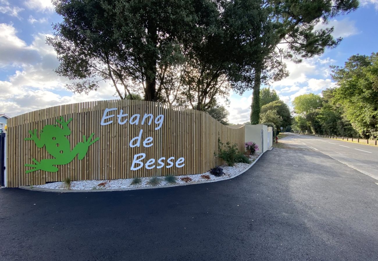 Mobile home à Saint-Hilaire-de-Riez - Cabane de Besse - Clim + Piscines et Wifi