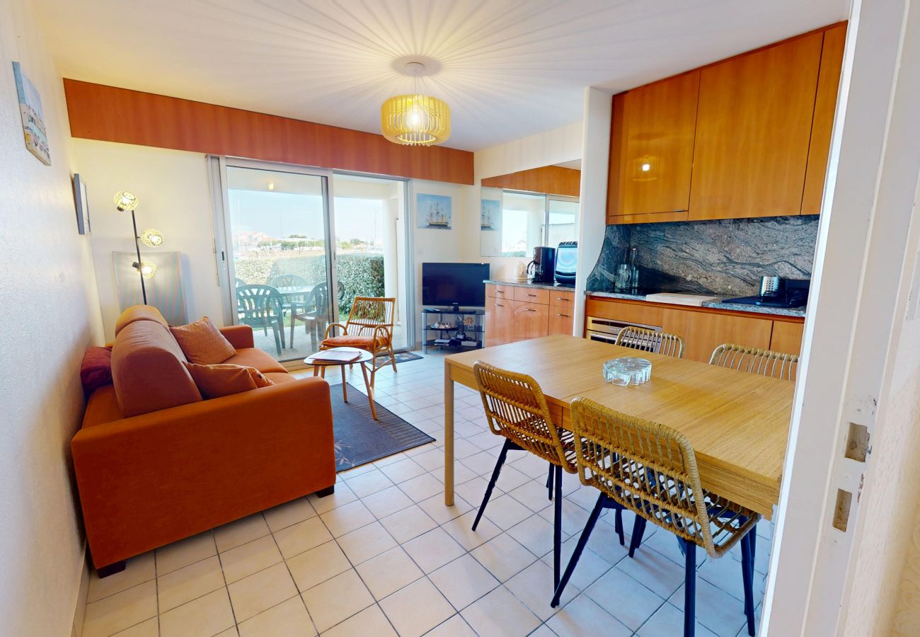 Appartement à Saint-Gilles-Croix-de-Vie - L'Espadon de la Vie - Jardin Face au Port