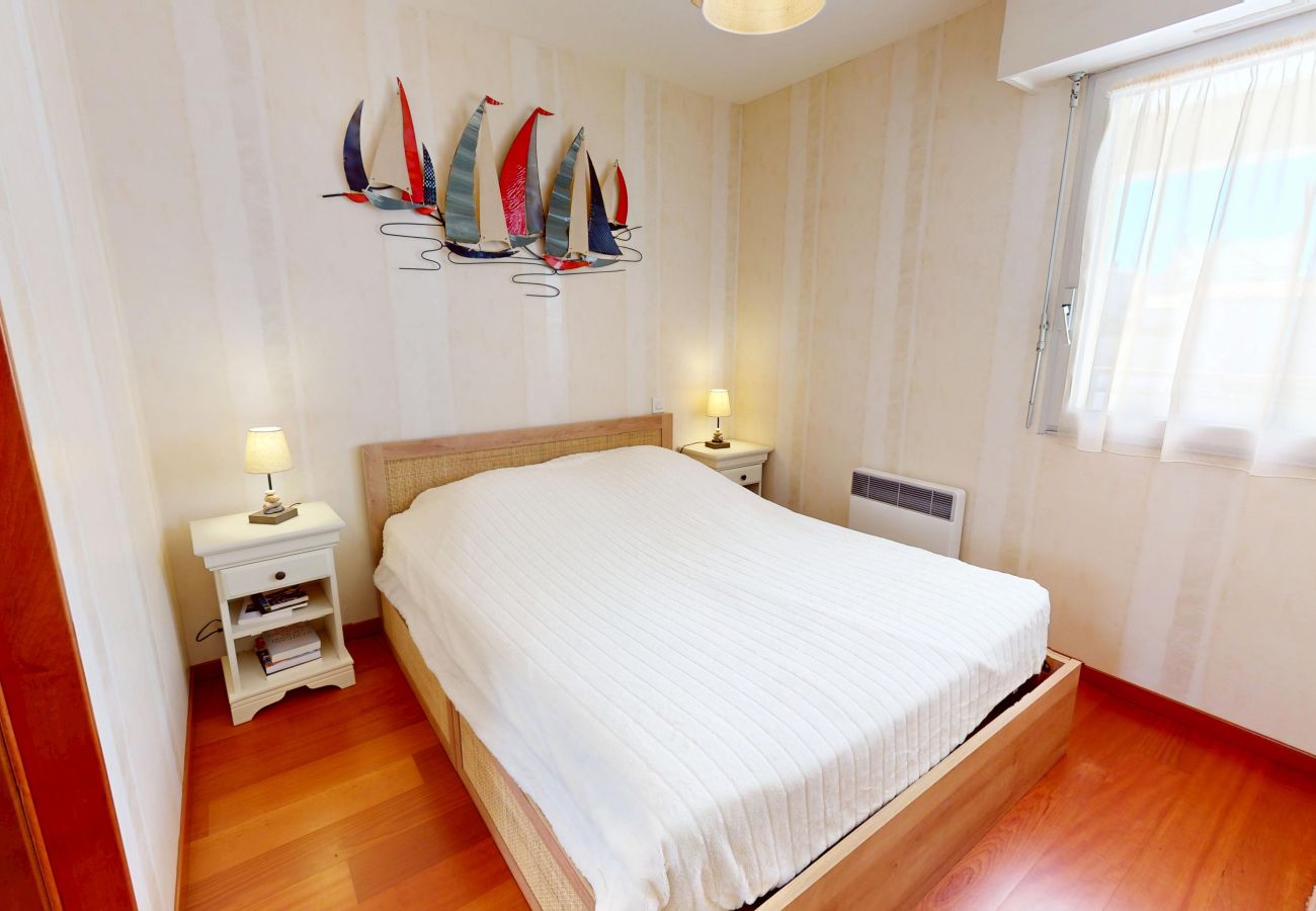 Appartement à Saint-Gilles-Croix-de-Vie - L'Espadon de la Vie - Jardin Face au Port