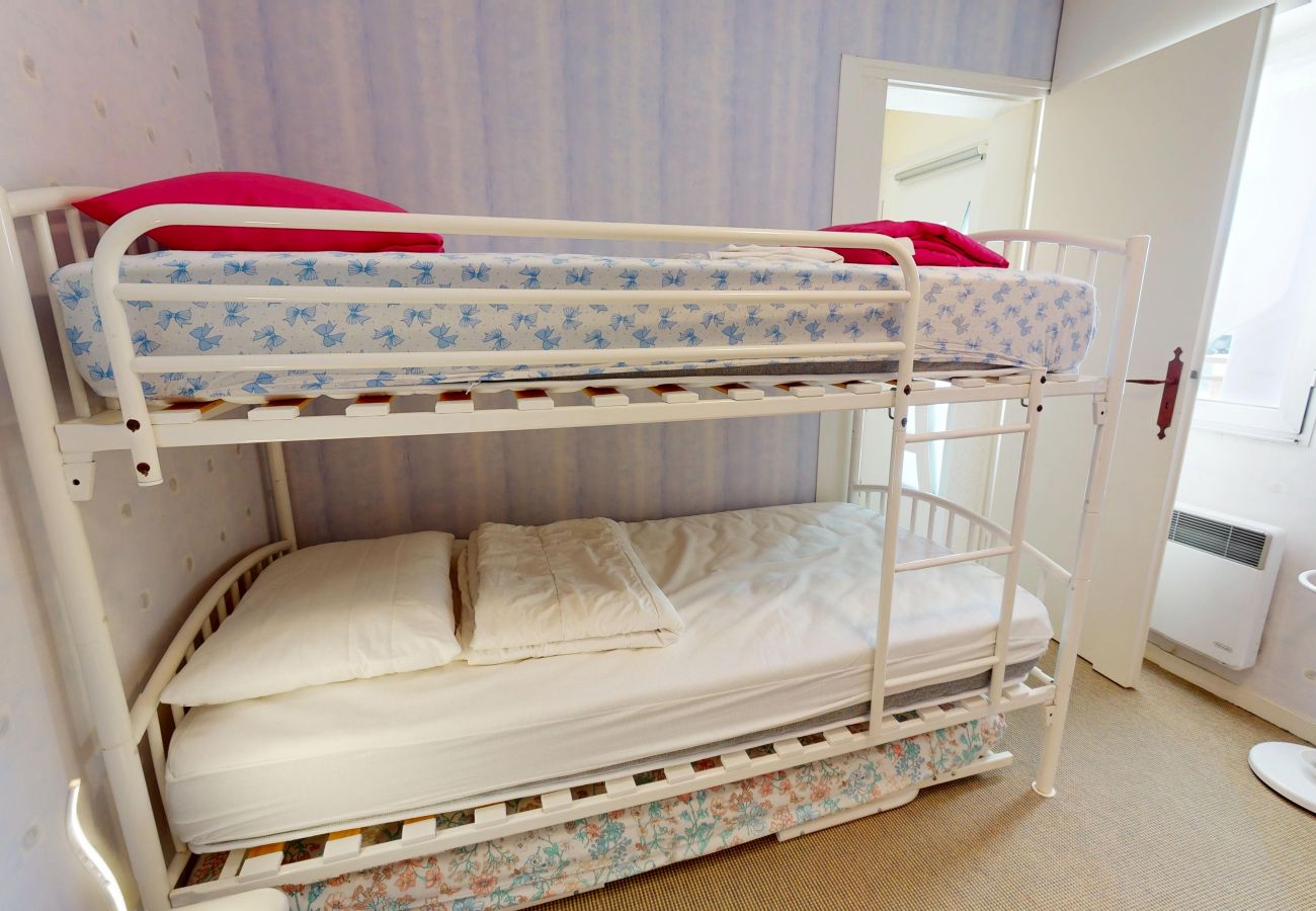 Appartement à Saint-Gilles-Croix-de-Vie - L'Espadon de la Vie - Jardin Face au Port