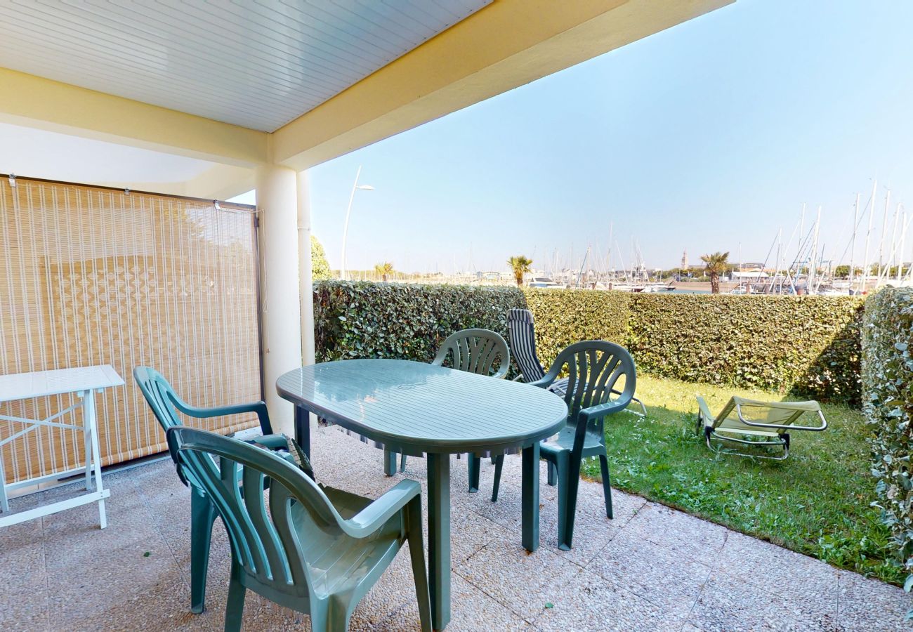 Appartement à Saint-Gilles-Croix-de-Vie - L'Espadon de la Vie - Jardin Face au Port