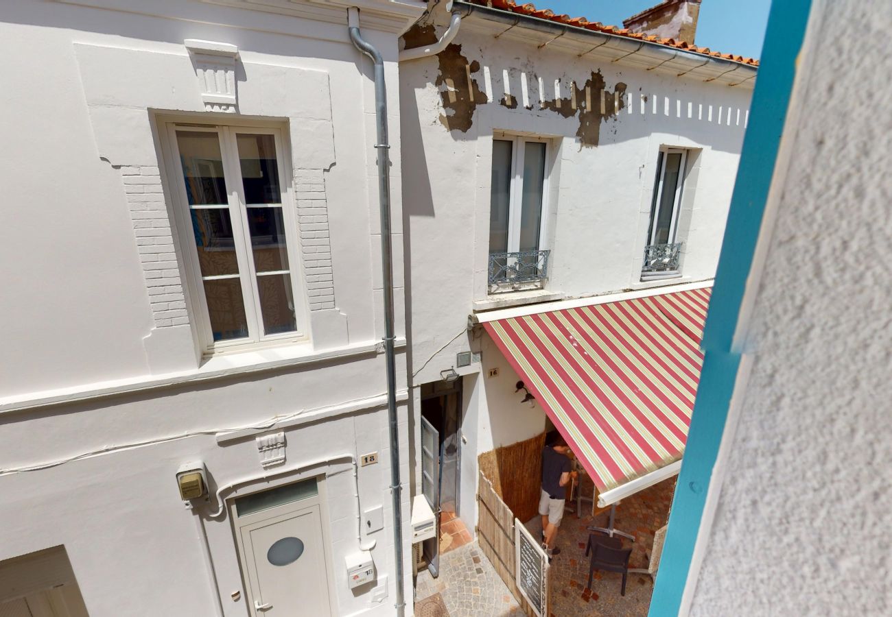 Appartement à Saint-Gilles-Croix-de-Vie - HAUBAN -Charme & Authenticité au Vieux Port