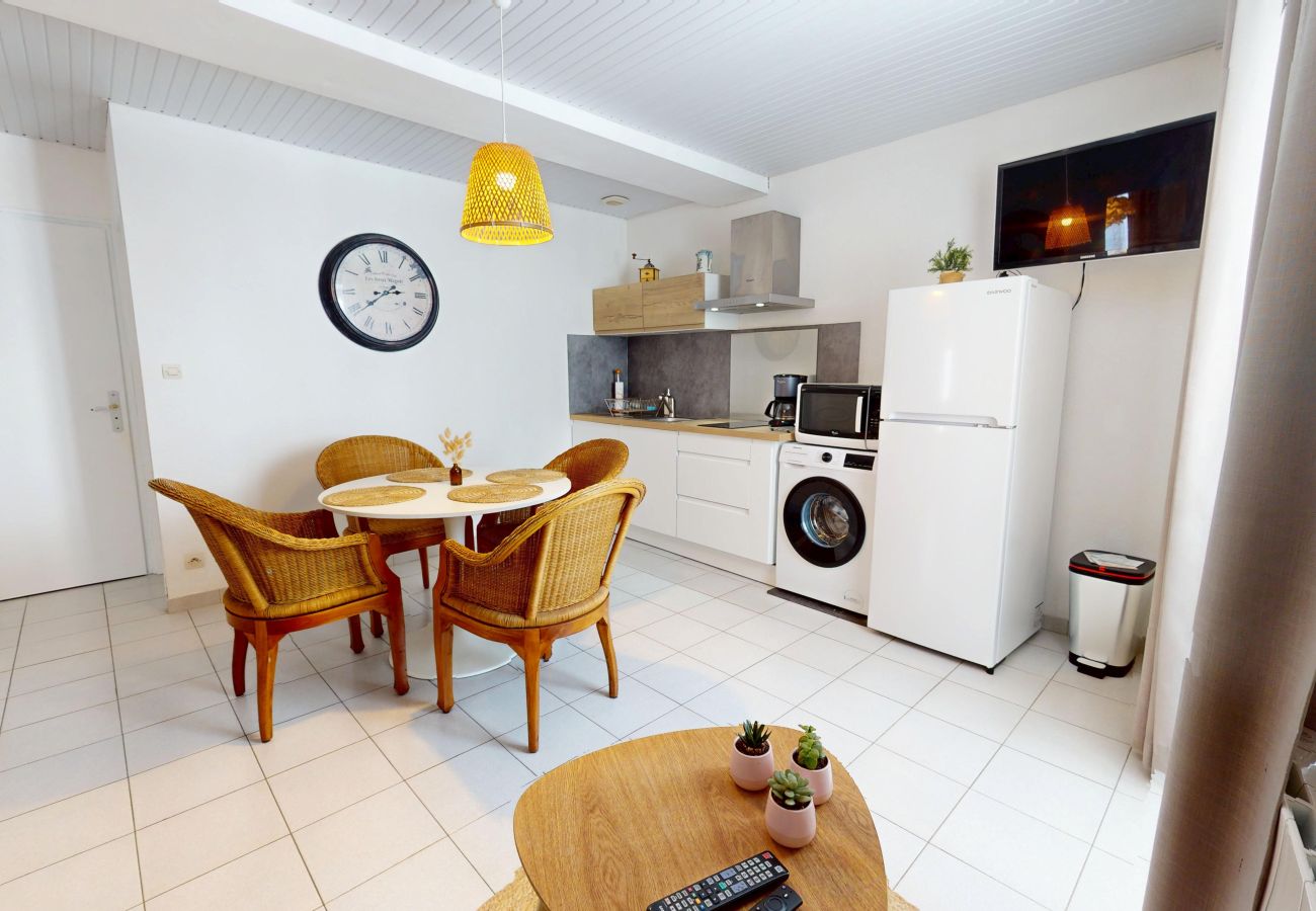 Appartement à Saint-Gilles-Croix-de-Vie - HAUBAN -Charme & Authenticité au Vieux Port
