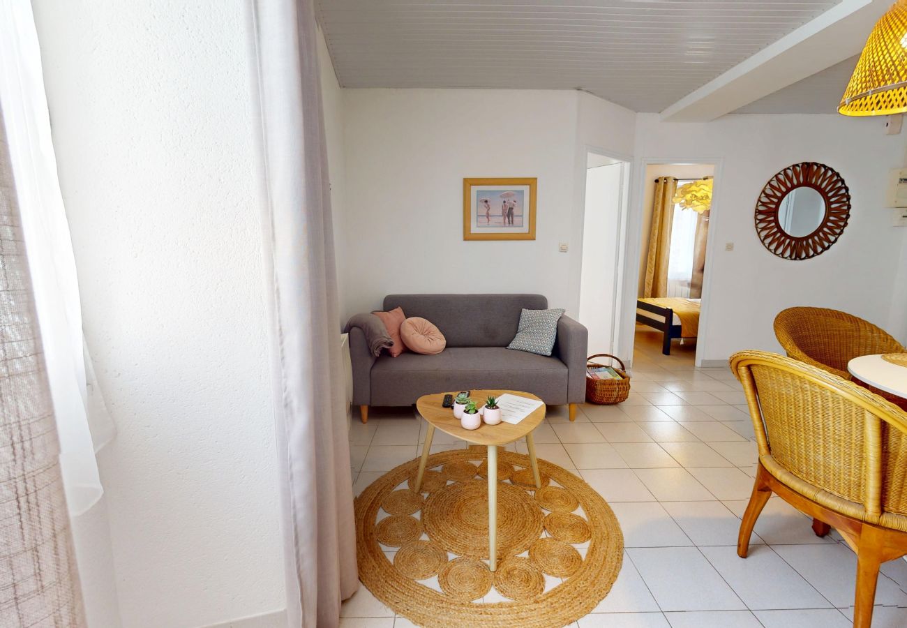 Appartement à Saint-Gilles-Croix-de-Vie - HAUBAN -Charme & Authenticité au Vieux Port