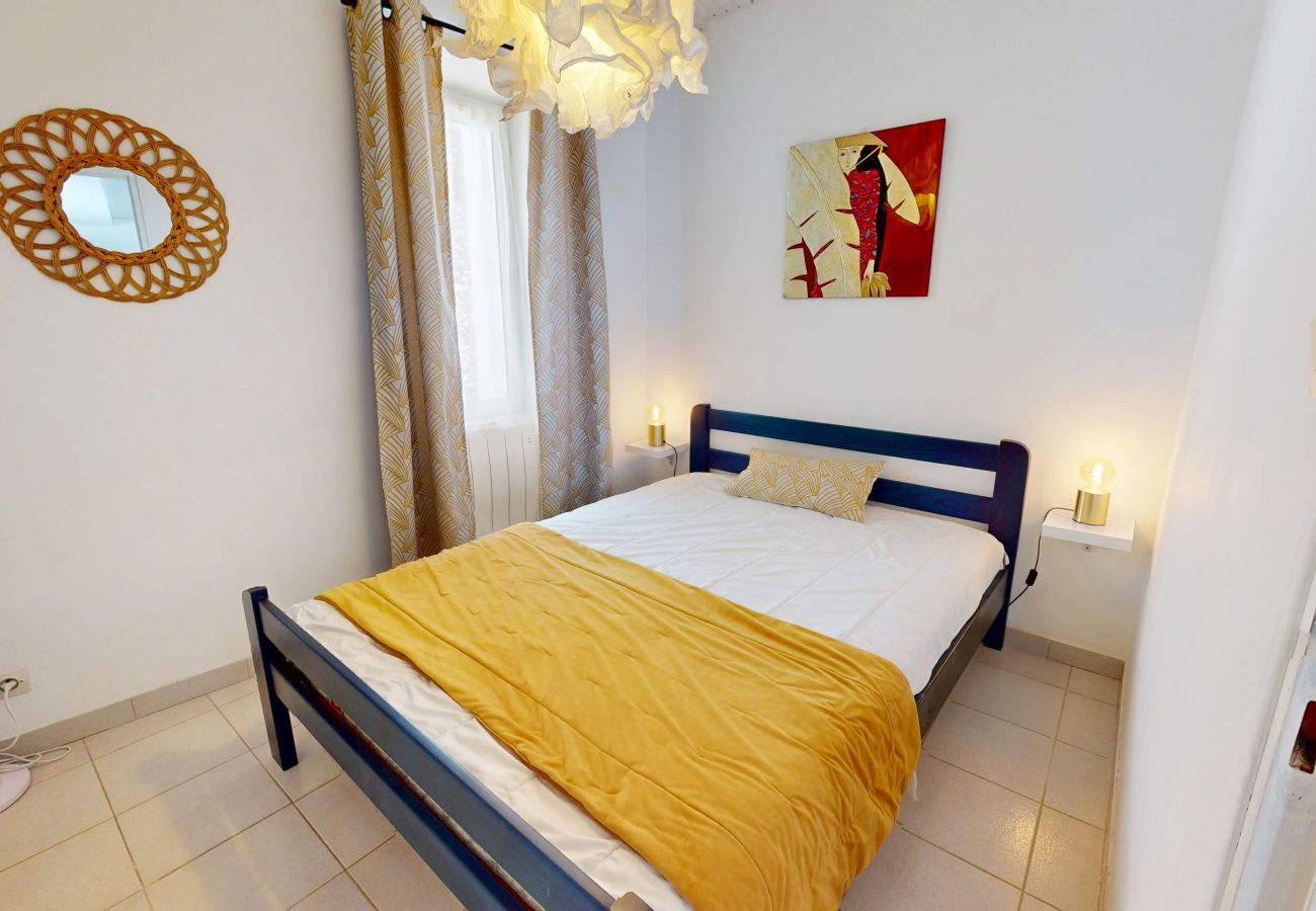 Appartement à Saint-Gilles-Croix-de-Vie - HAUBAN -Charme & Authenticité au Vieux Port