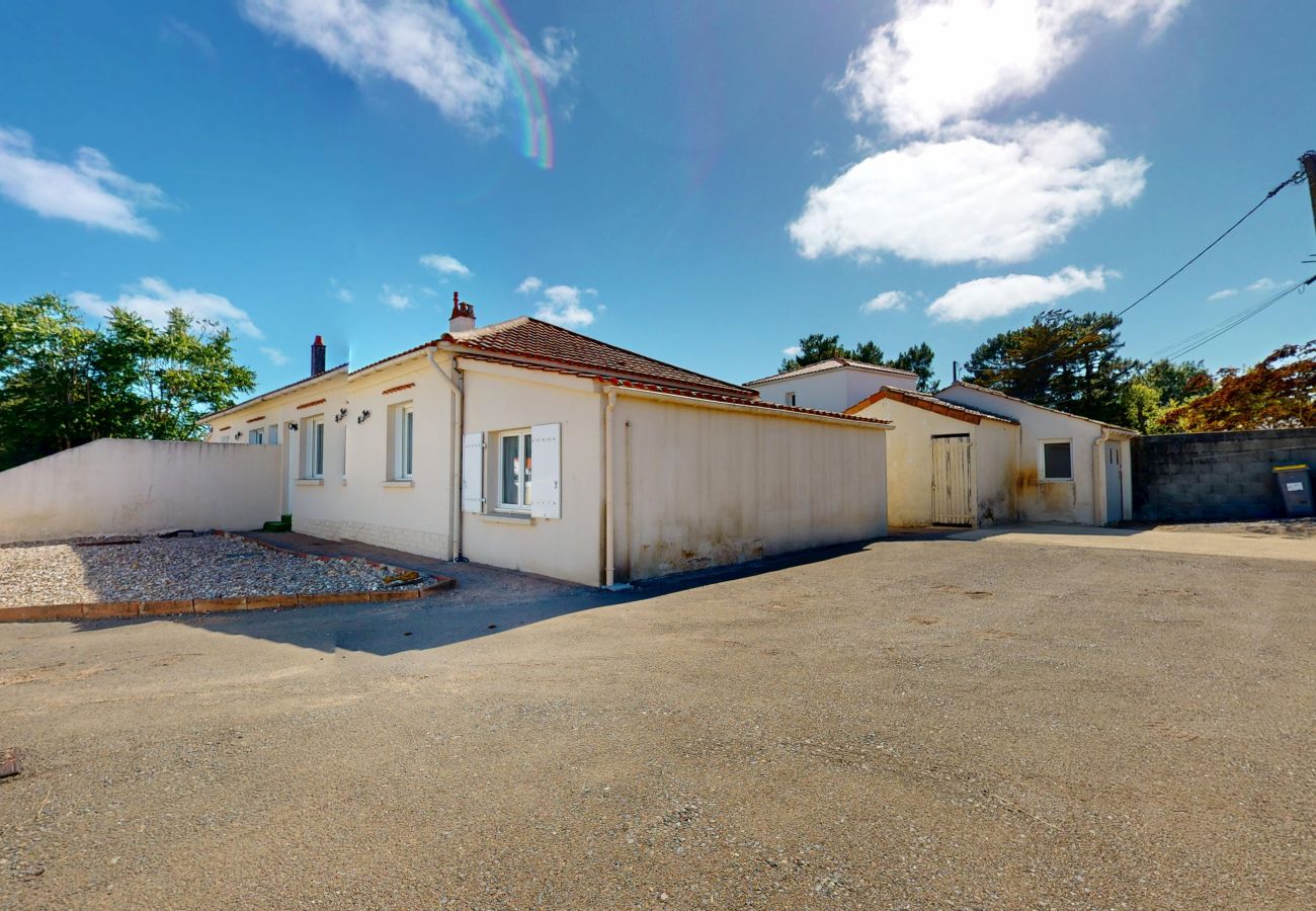 Maison à Bretignolles-sur-Mer - T'y Braz – Maison avec jardin & pétanque, 800m pla