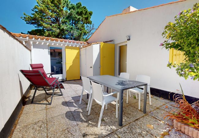 Maison à Bretignolles-sur-Mer - La Ferme Saline avec piscine à 400m de l'océan
