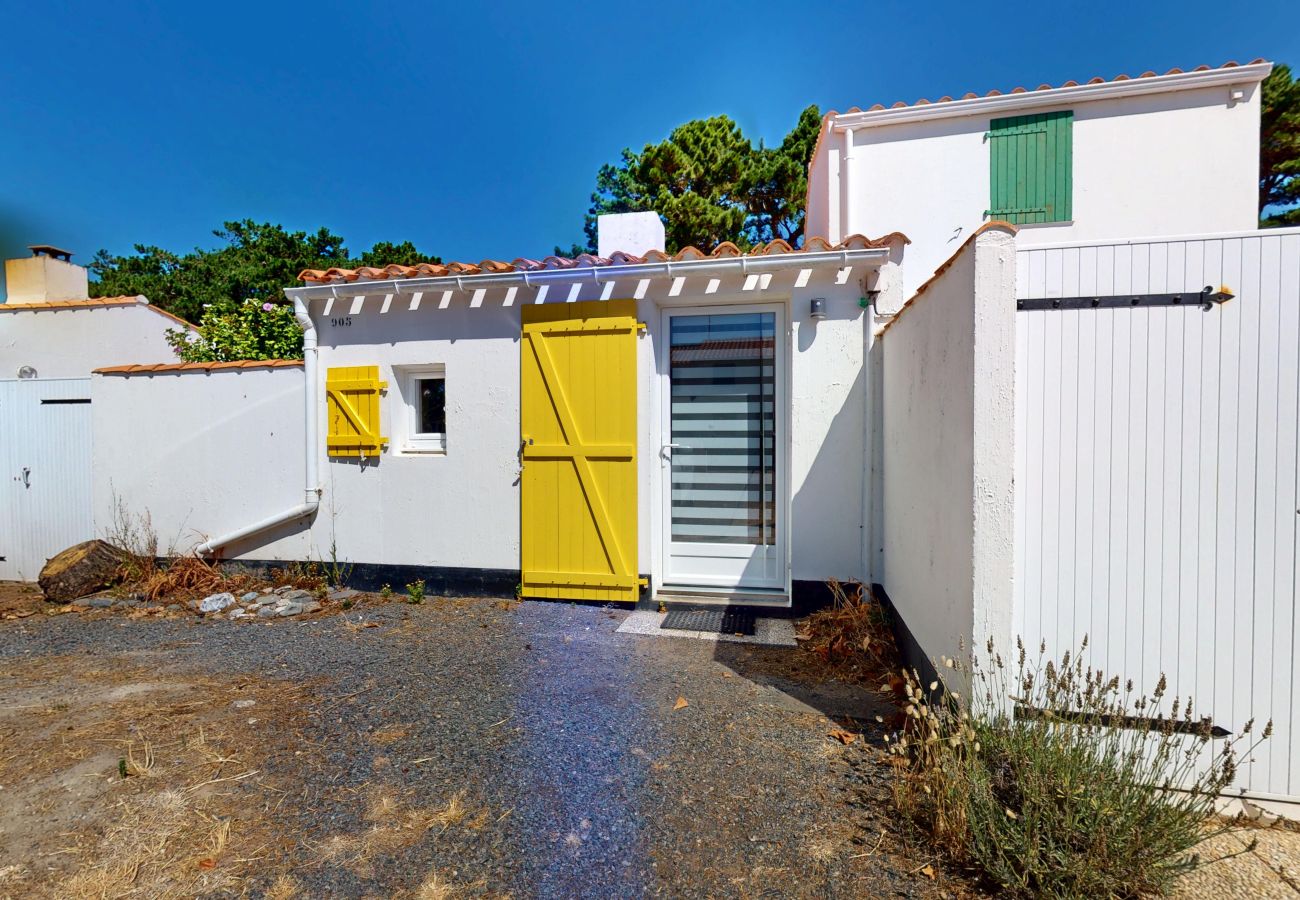 Maison à Bretignolles-sur-Mer - La Ferme Saline avec piscine à 400m de l'océan