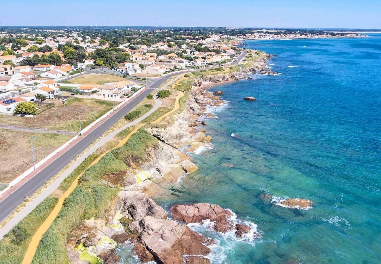 Maison à Bretignolles-sur-Mer - La Ferme Saline avec piscine à 400m de l'océan