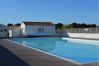 Maison à Bretignolles-sur-Mer - La Ferme Saline avec piscine à 400m de l'océan