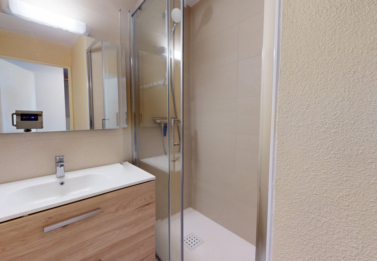 Appartement à Saint-Gilles-Croix-de-Vie - Quai de Plaisance - Vue mer, 100m grande plage